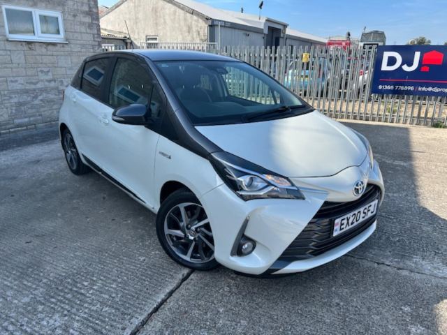 2020 (20) Toyota Yaris 1.5 VVT-h Y20 Bi-tone Hatchback 5dr Petrol Hybrid E-CVT Euro 6 (s/s) (100 ps)